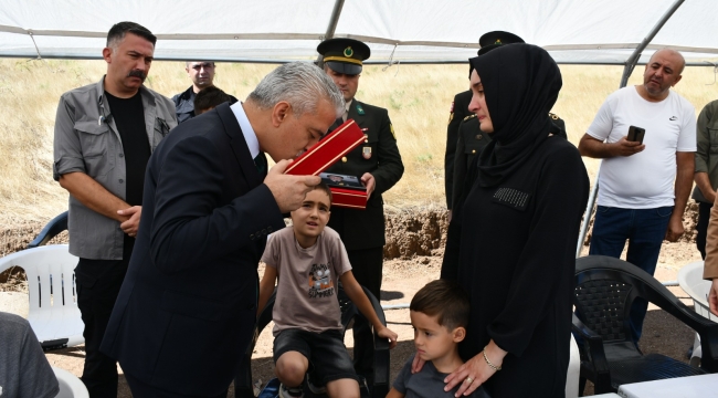 Şehit evinde duygulandıran o sözler