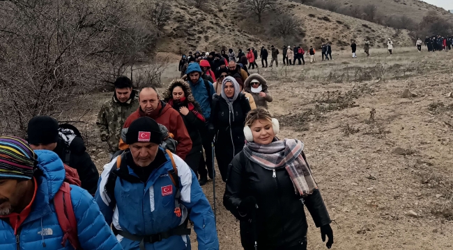 Saatlerce yürüyüşün ardından bırakın çağrısında bulundular